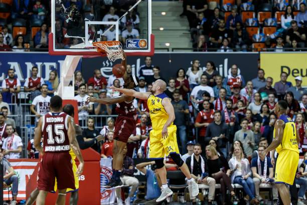 表现尤为亮 表现尤为亮